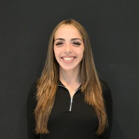 Staff member Alysa Alvarado from ID_9a5df2