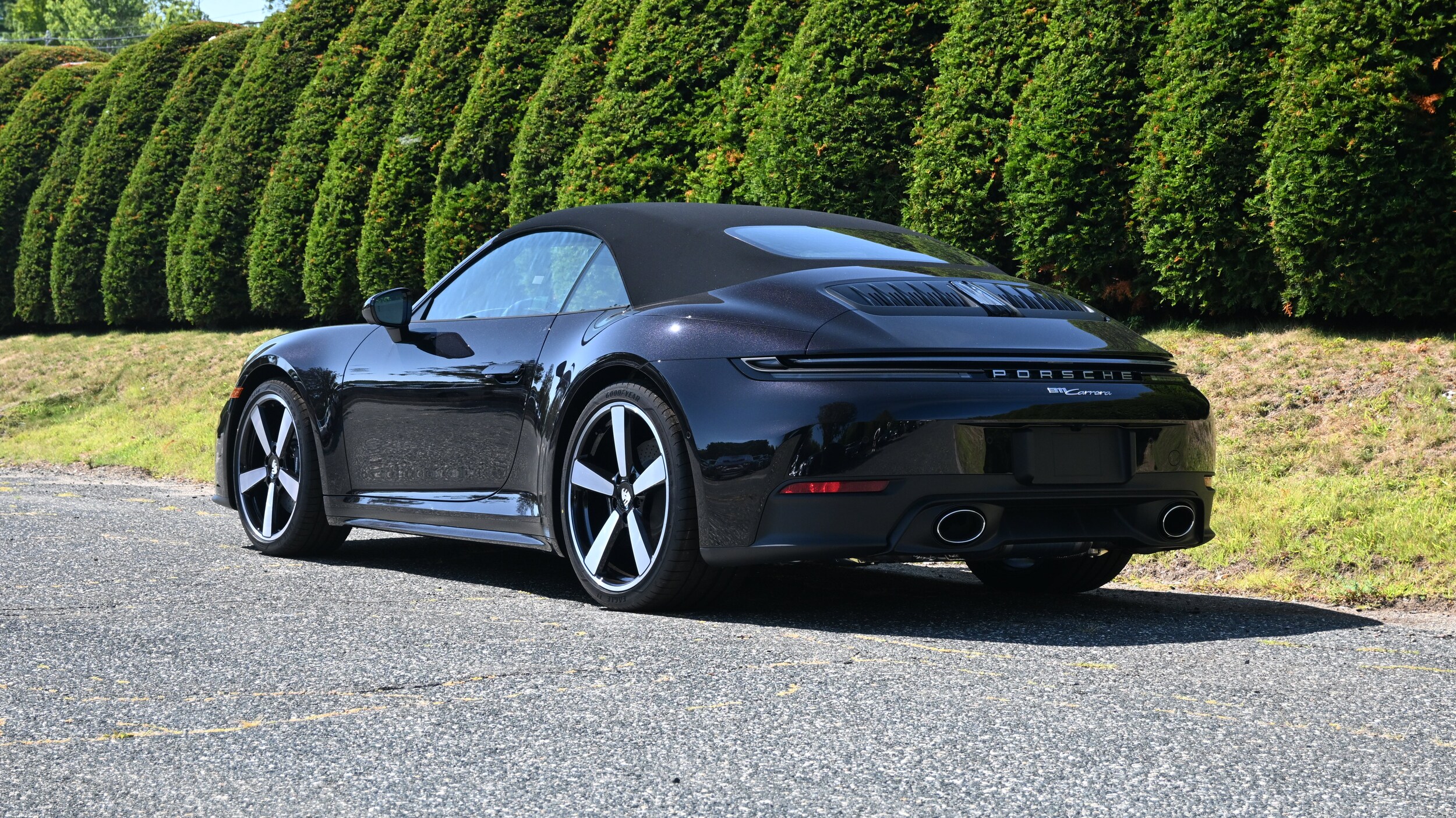 2026 Porsche 911 T photo 3