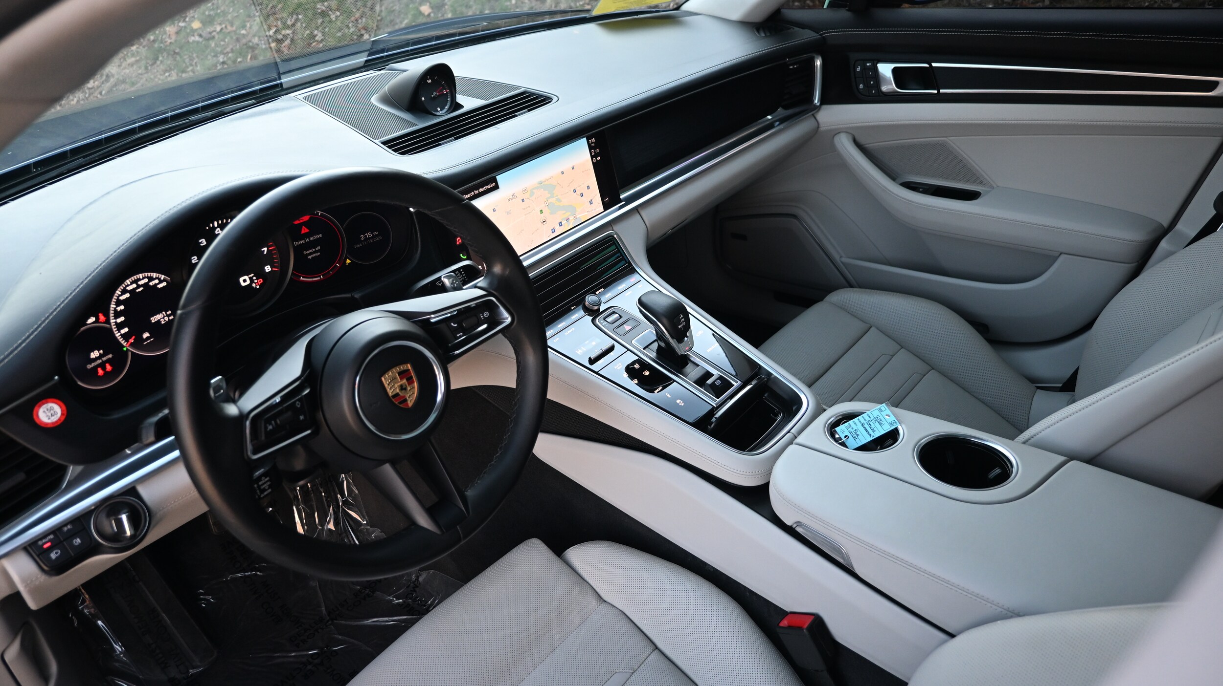 2023 Porsche Panamera 4 photo 4