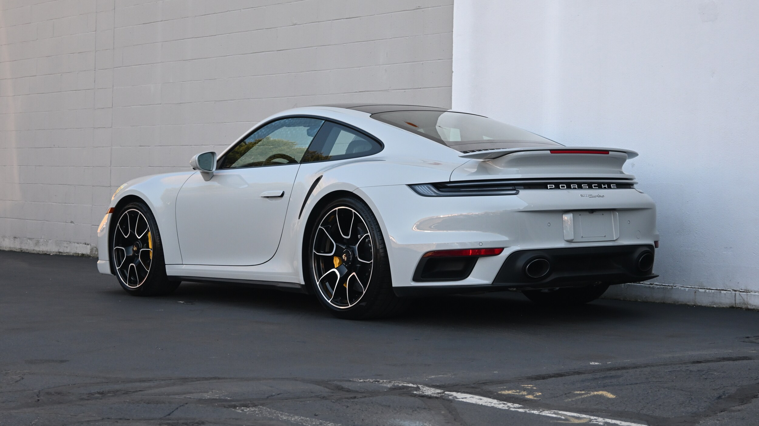 2022 Porsche 911 Turbo photo 3