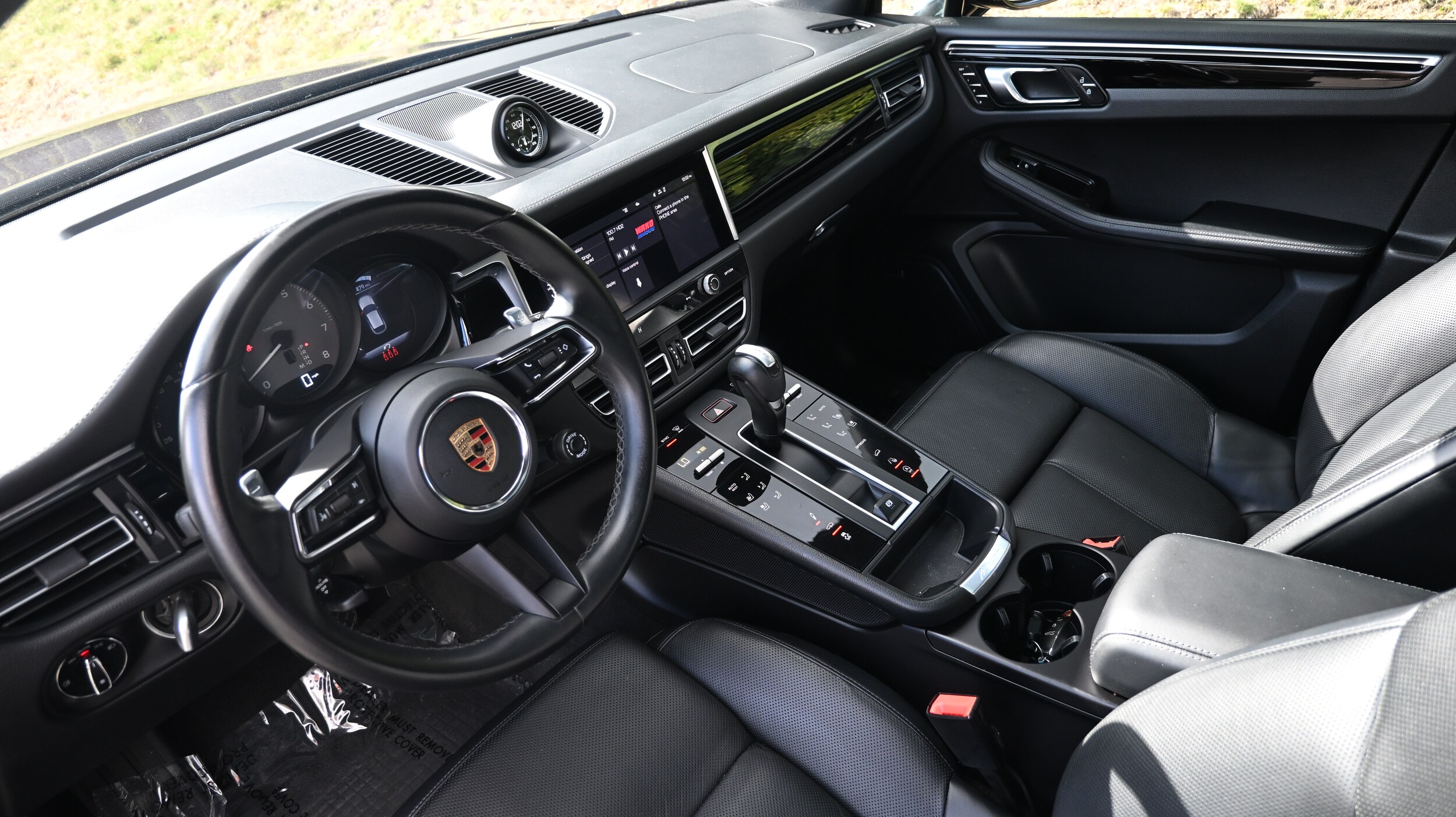 2023 Porsche Macan S photo 4