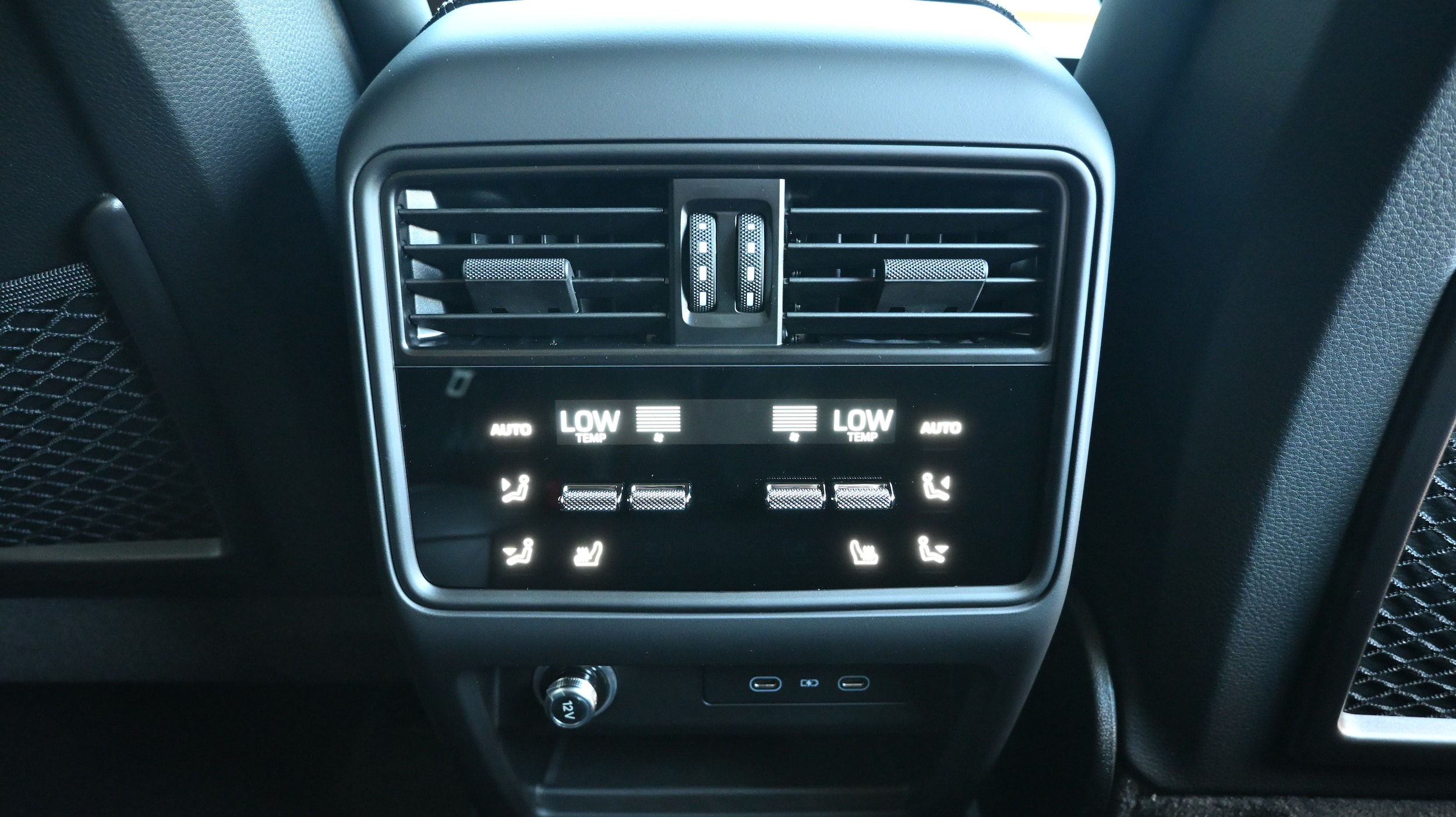 2026 Porsche Cayenne Coupe E-Hybrid - Photo 25