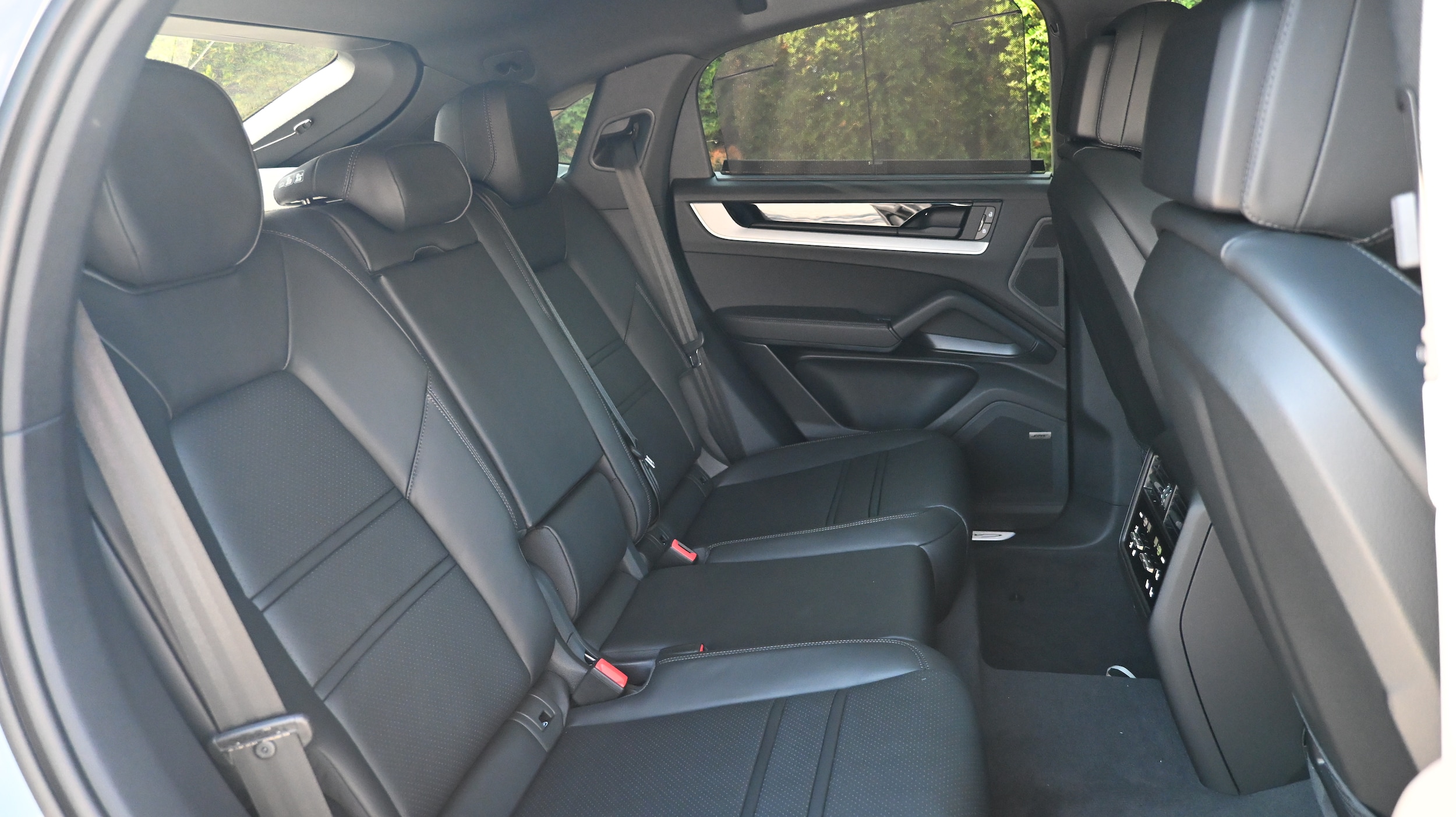 2026 Porsche Cayenne Coupe E-Hybrid - Photo 27