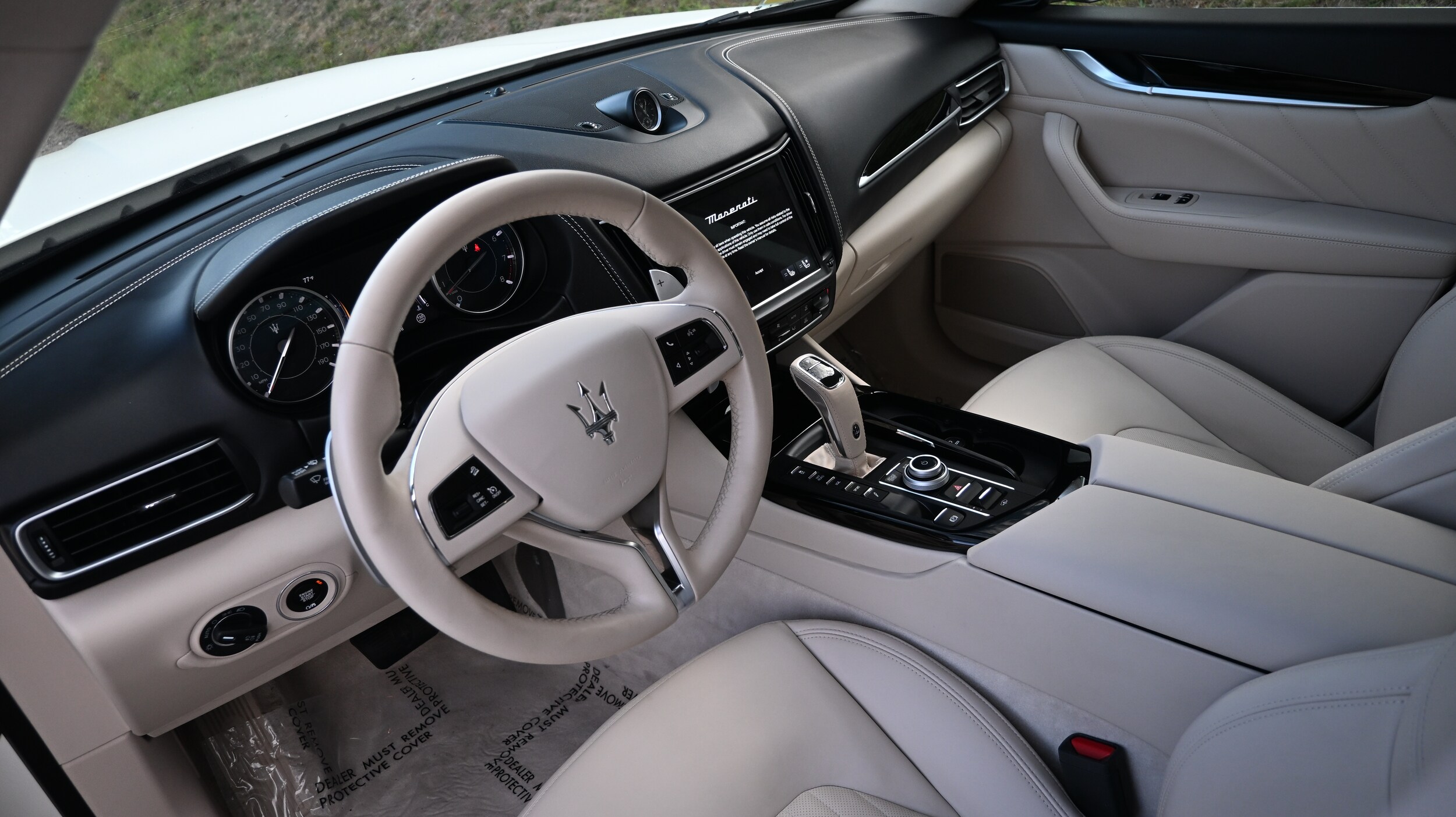 2021 Maserati Levante S photo 4