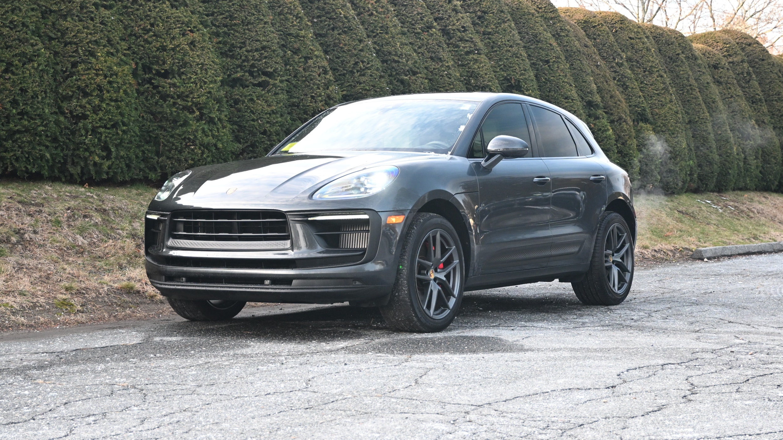 2022 Porsche Macan S's photo