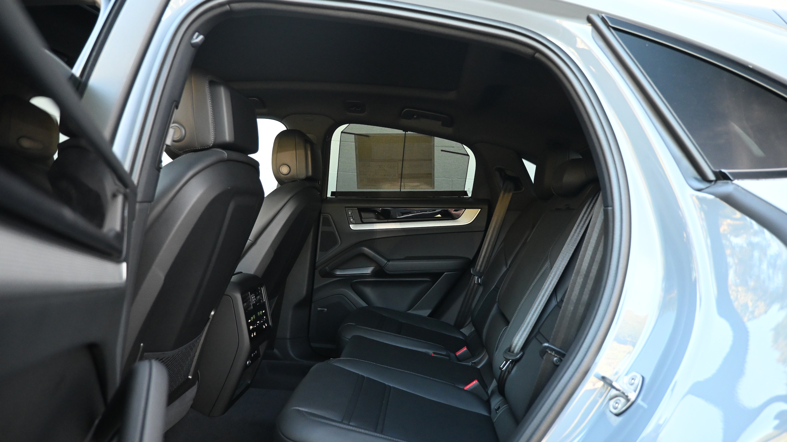 2026 Porsche Cayenne Coupe E-Hybrid - Photo 24