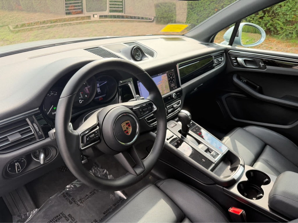 Used 2023 Porsche Macan SUV