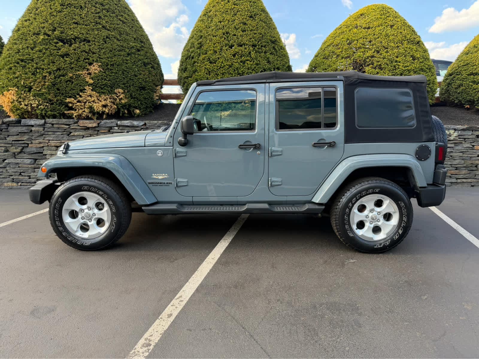 2014 Jeep Wrangler Unlimited Sahara - Photo 10