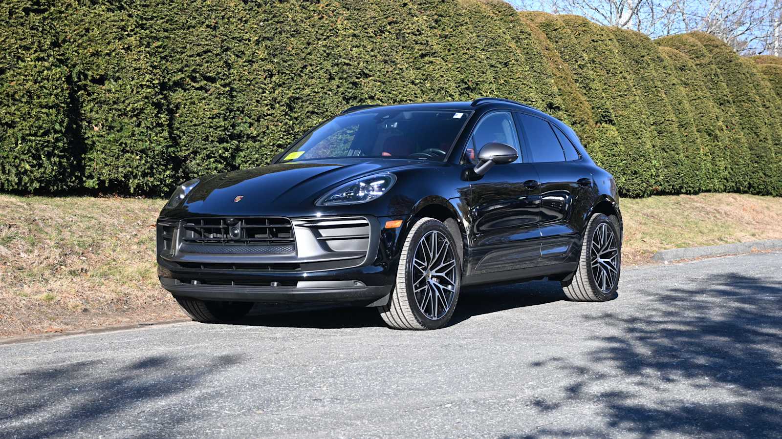 2024 Porsche Macan T
