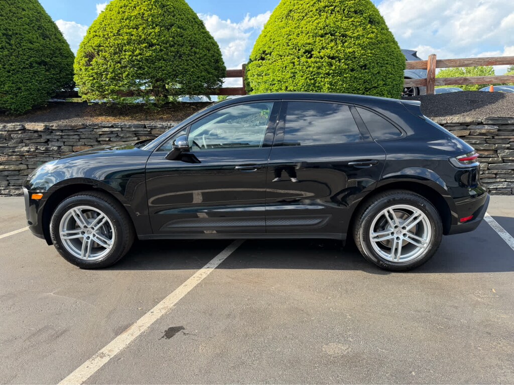 New 2026 Porsche Macan SUV
