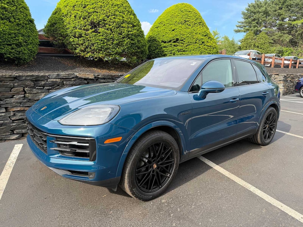 Certified 2025 Porsche Cayenne E-Hybrid SUV
