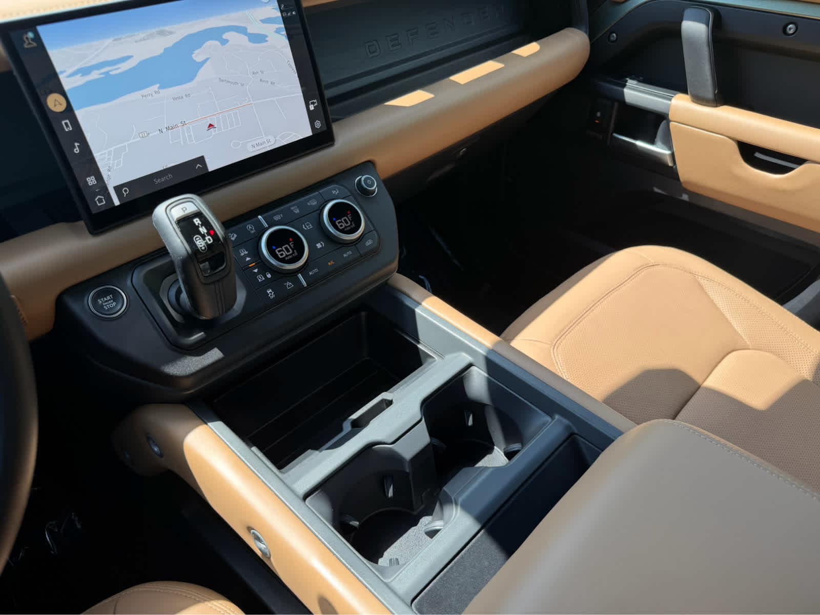 2025 Land Rover Defender X-Dynamic SE - Photo 29