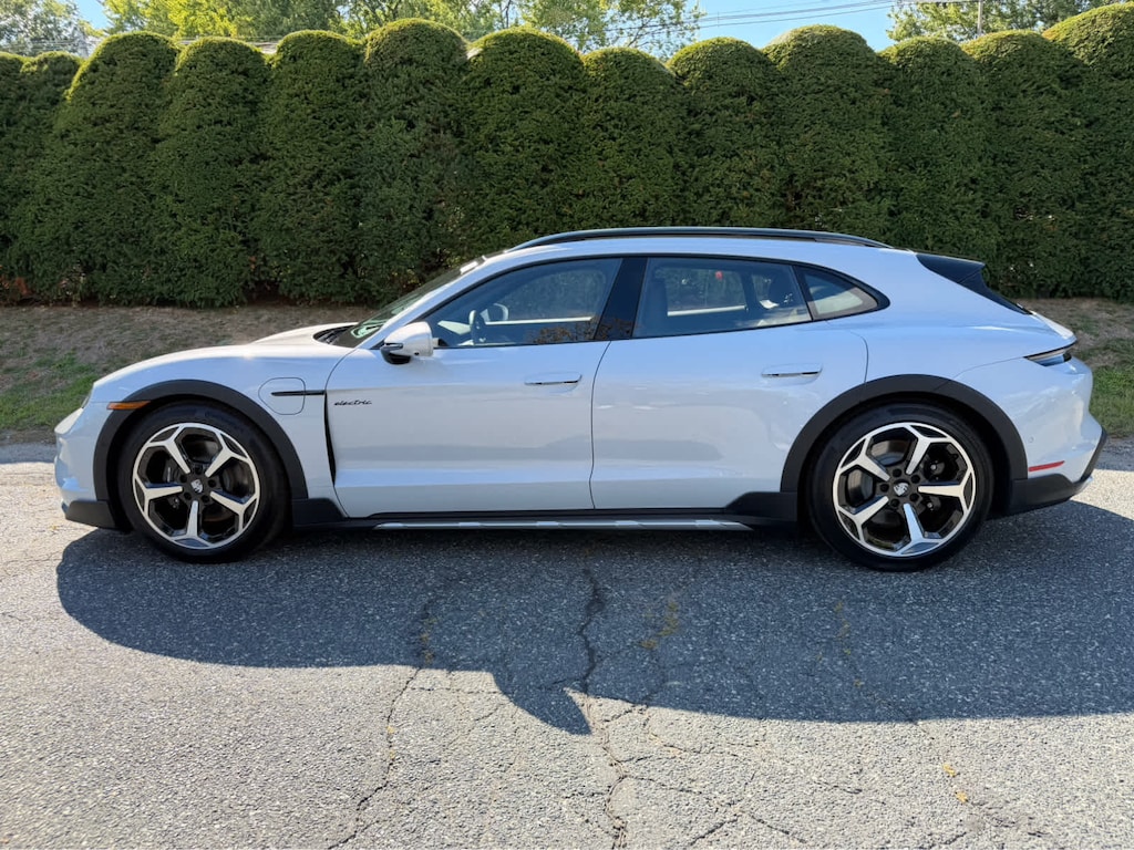 Certified 2026 Porsche Taycan Cross Turismo 4S Wagon