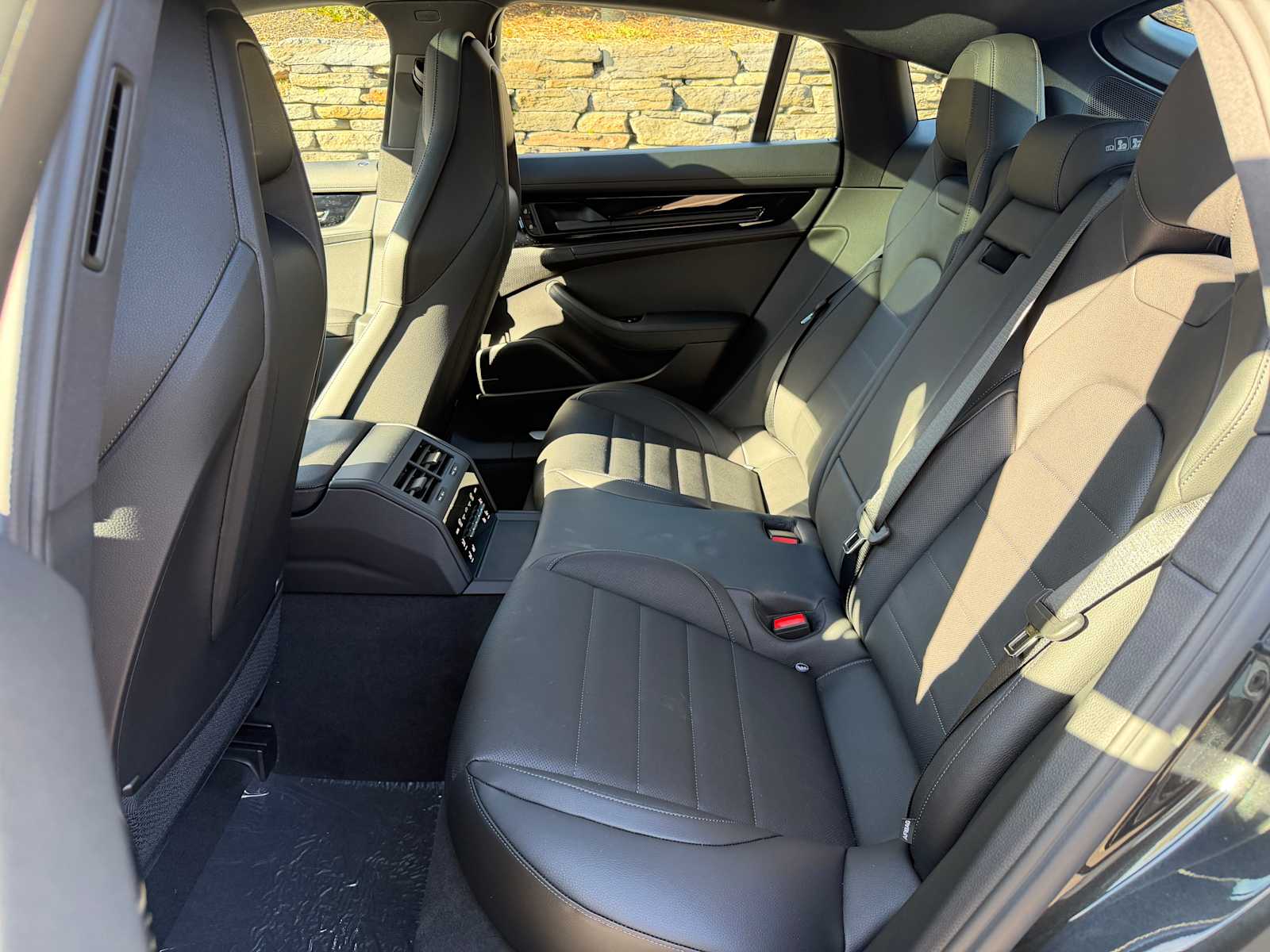 2026 Porsche Panamera Base - Photo 17
