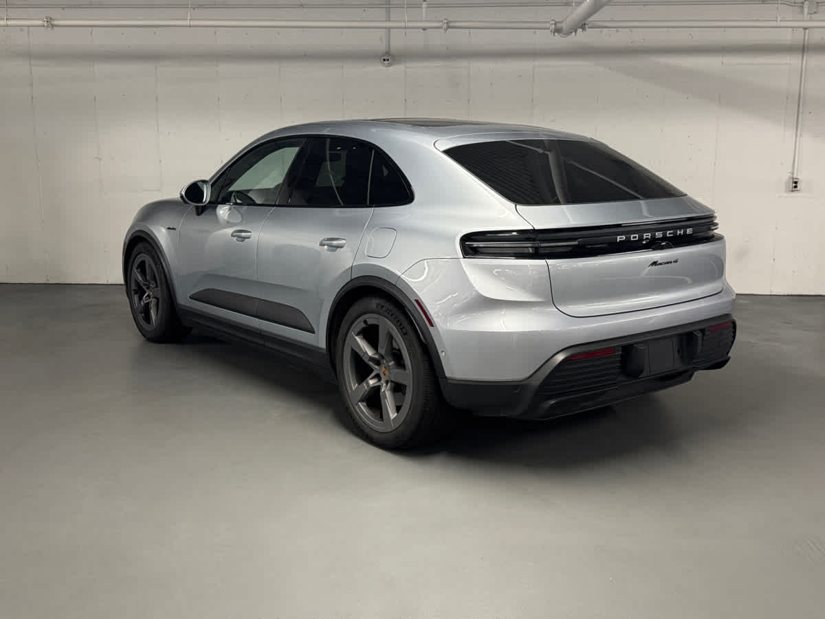 2024 Porsche Macan Electric 4 photo 3
