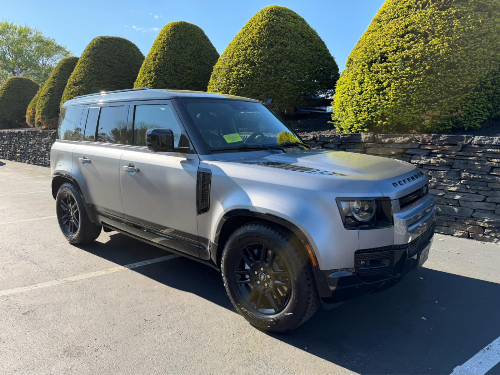 2023 Land Rover Defender X-Dynamic SE - Photo 8