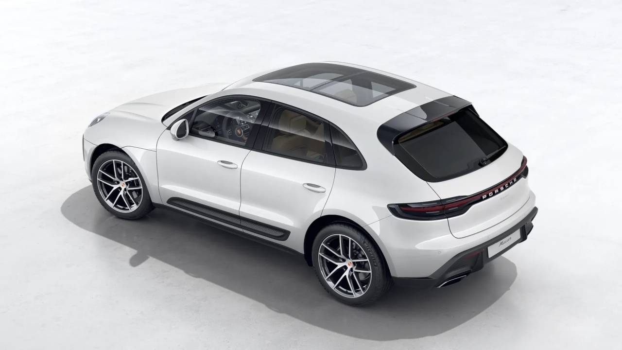 2026 Porsche Macan T photo 4