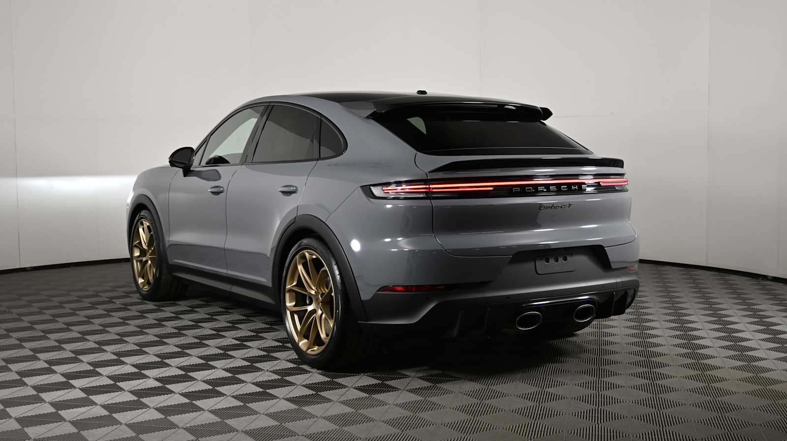2025 Porsche Cayenne Turbo GT photo 3