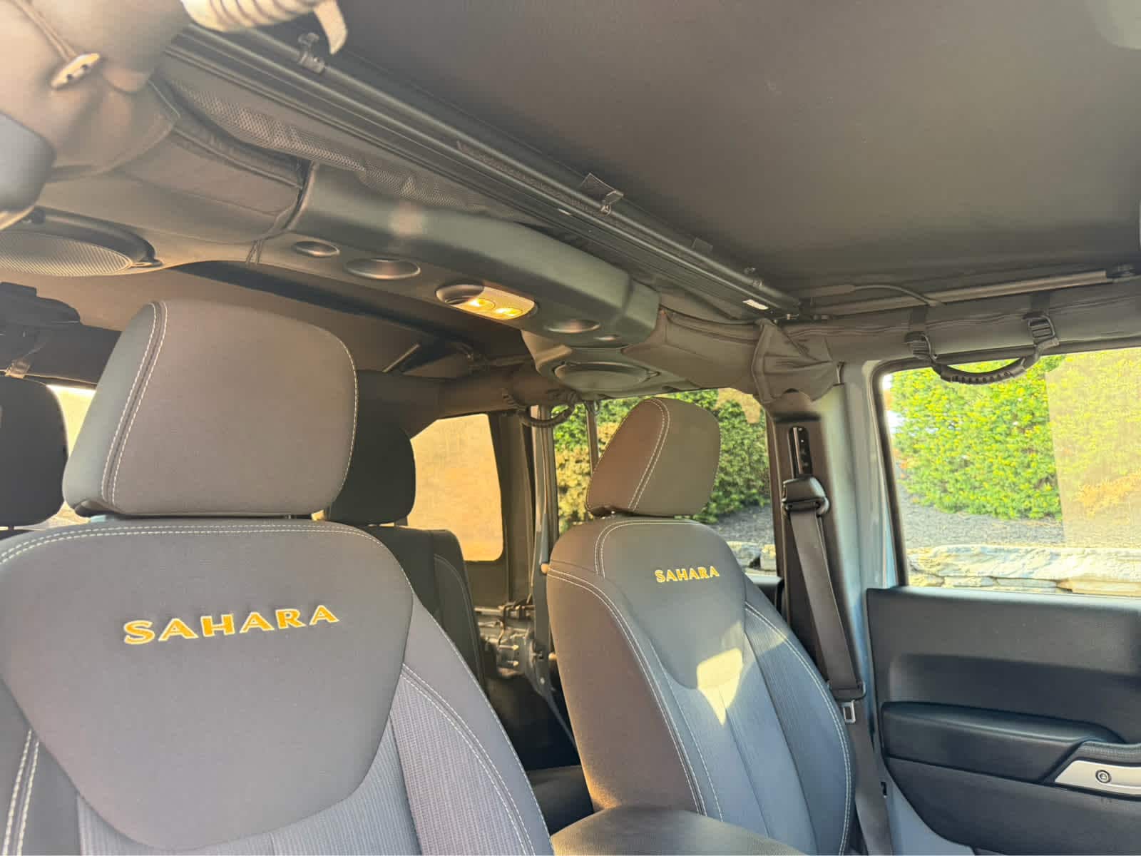 2014 Jeep Wrangler Unlimited Sahara - Photo 29