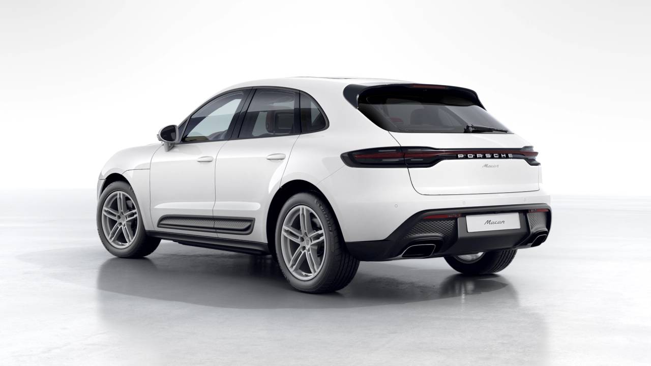 2026 Porsche Macan T photo 3