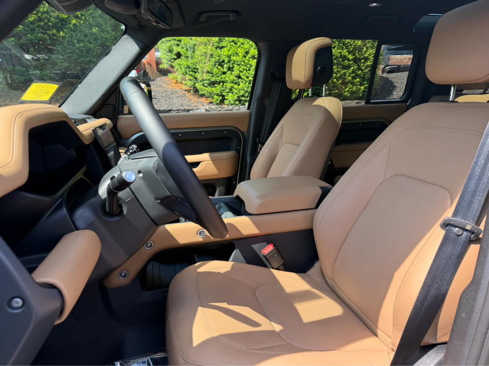 2025 Land Rover Defender X-Dynamic SE - Photo 15