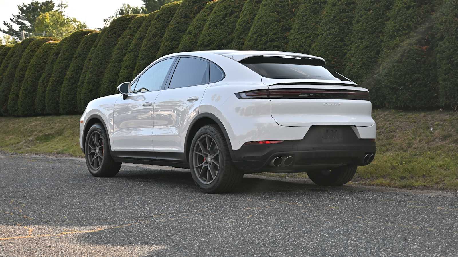 2024 Porsche Cayenne Coupe S photo 2