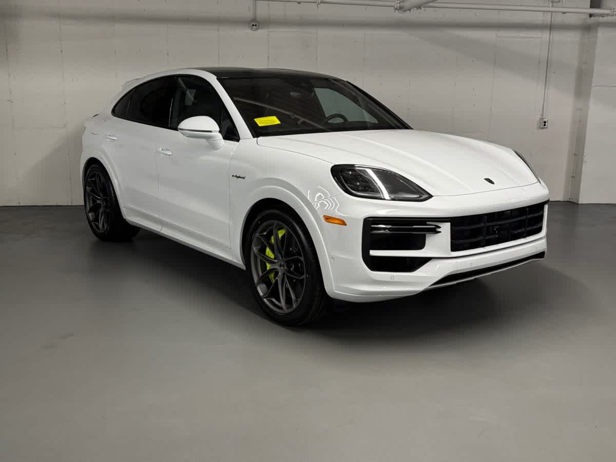 new 2025 Porsche Cayenne car
