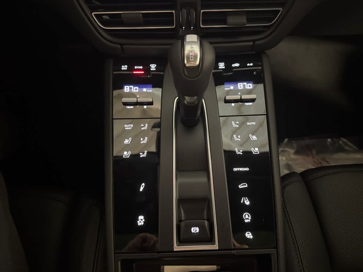 new 2026 Porsche Macan car