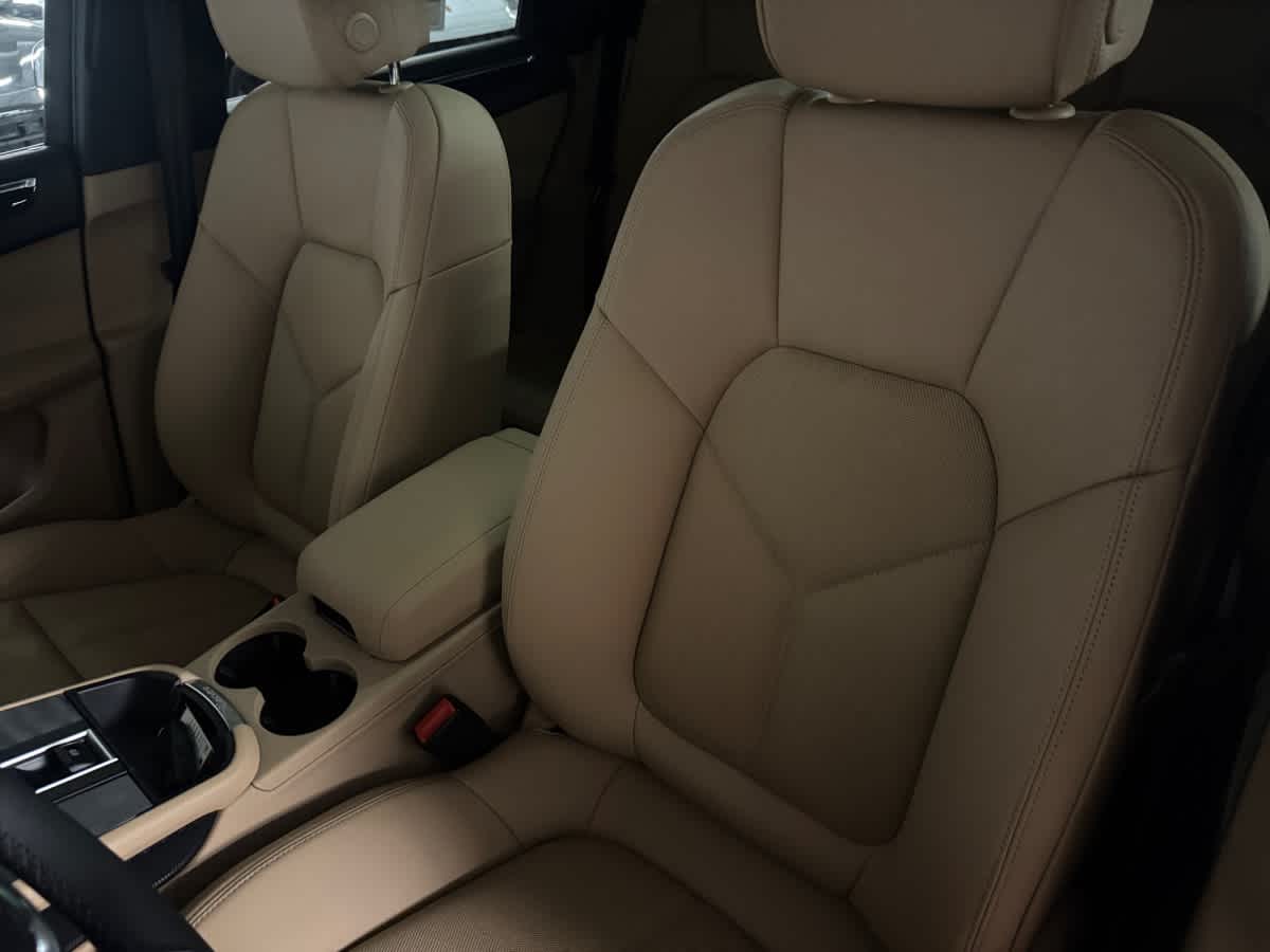 new 2026 Porsche Macan car