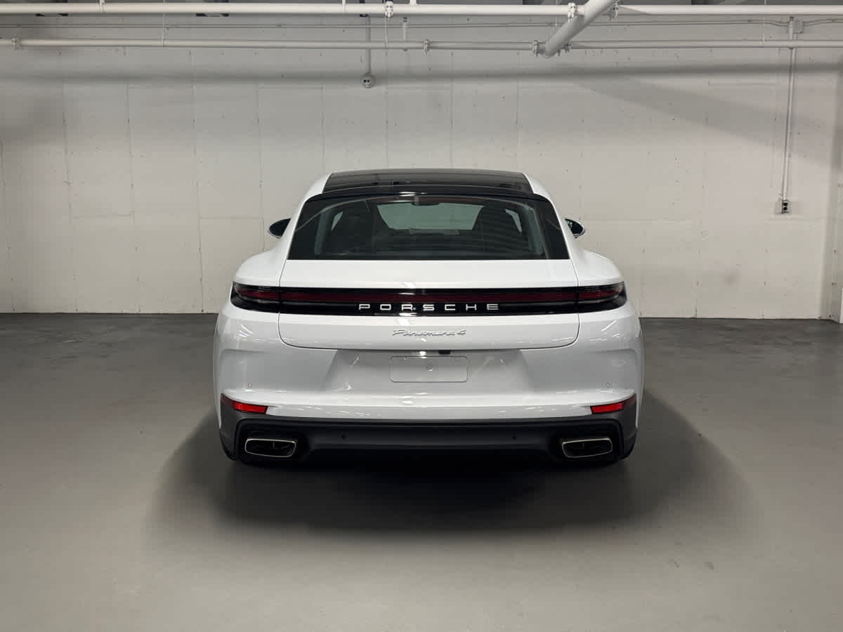 new 2026 Porsche Panamera car