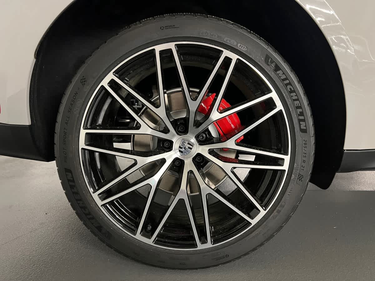 new 2026 Porsche Macan car