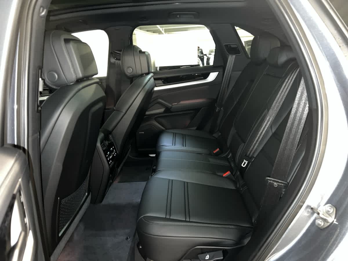 new 2026 Porsche Cayenne car