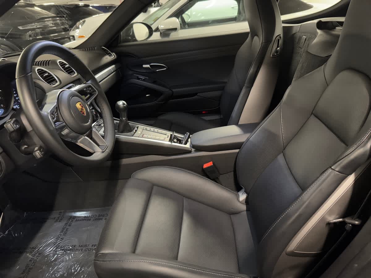 new 2025 Porsche 718 Cayman car