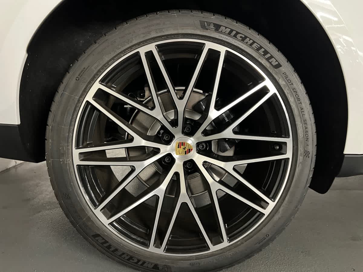 new 2026 Porsche Macan car