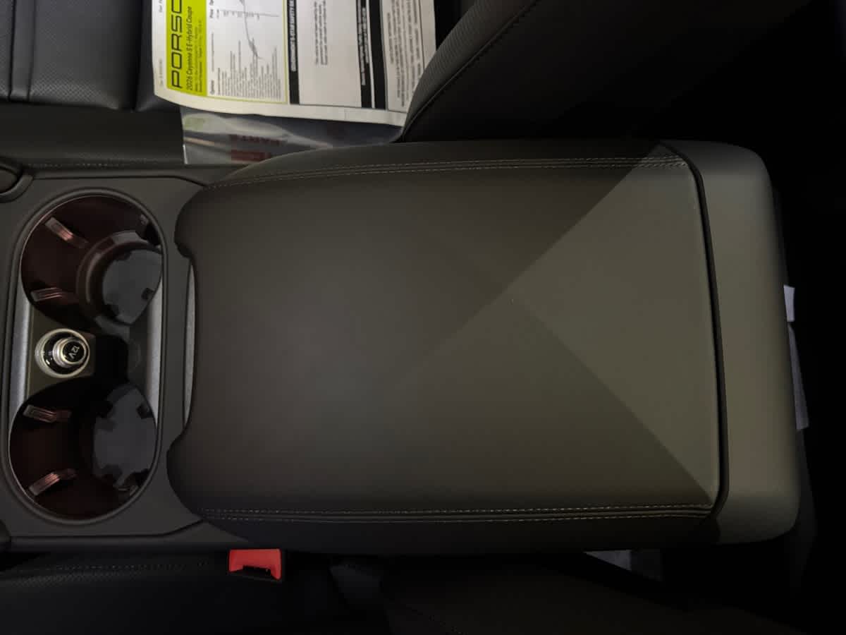 new 2026 Porsche Cayenne car