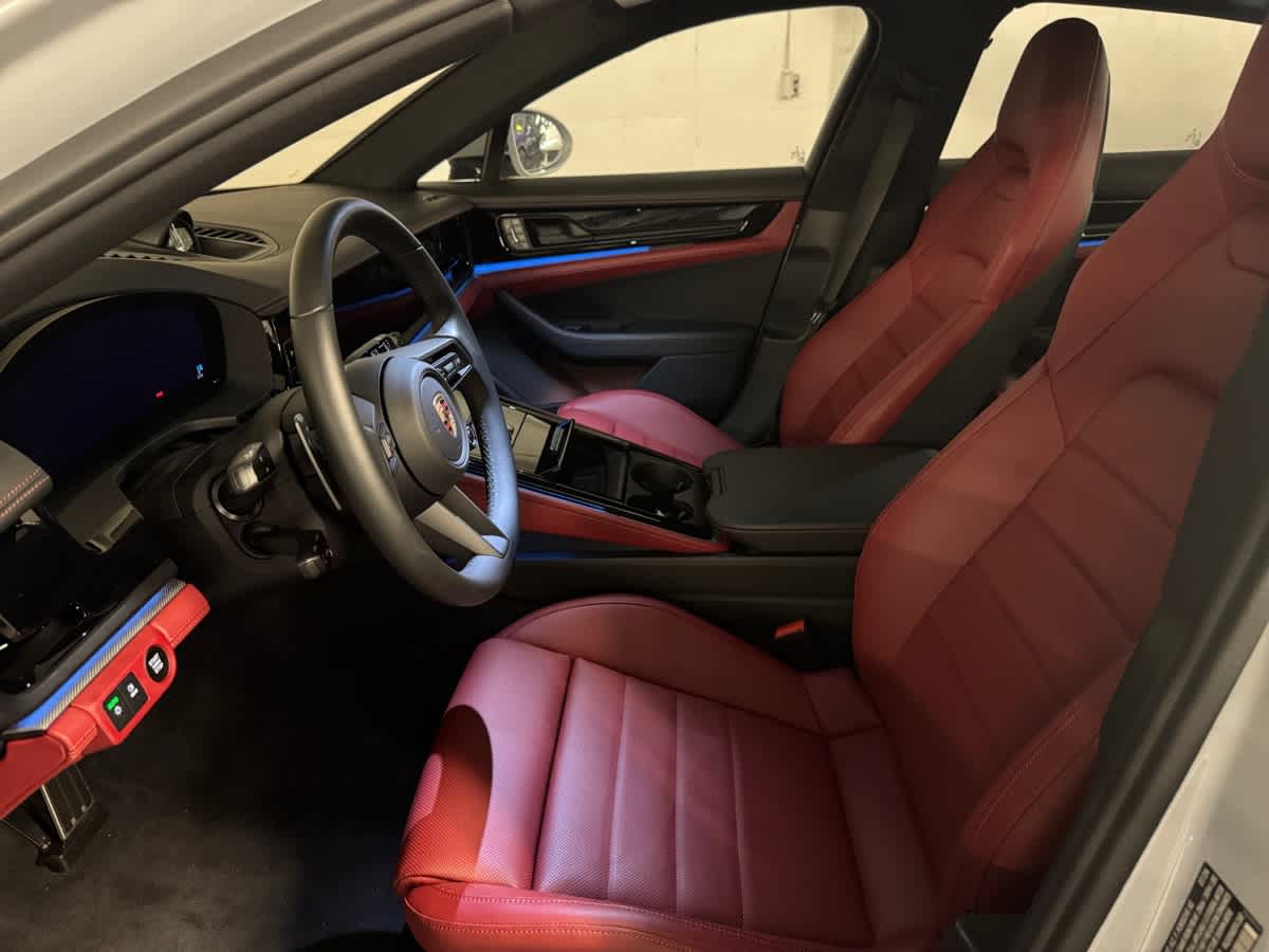 new 2025 Porsche Panamera car