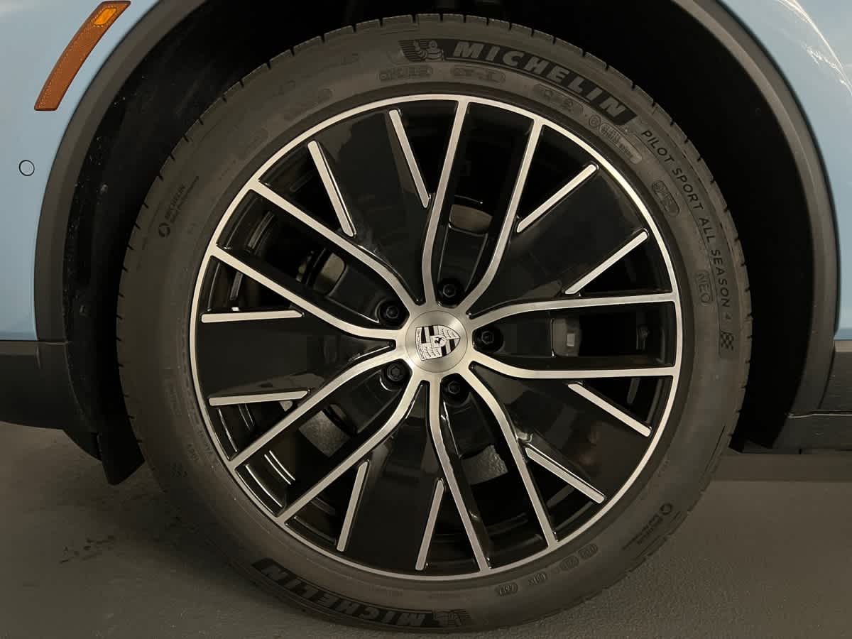 new 2026 Porsche Macan car