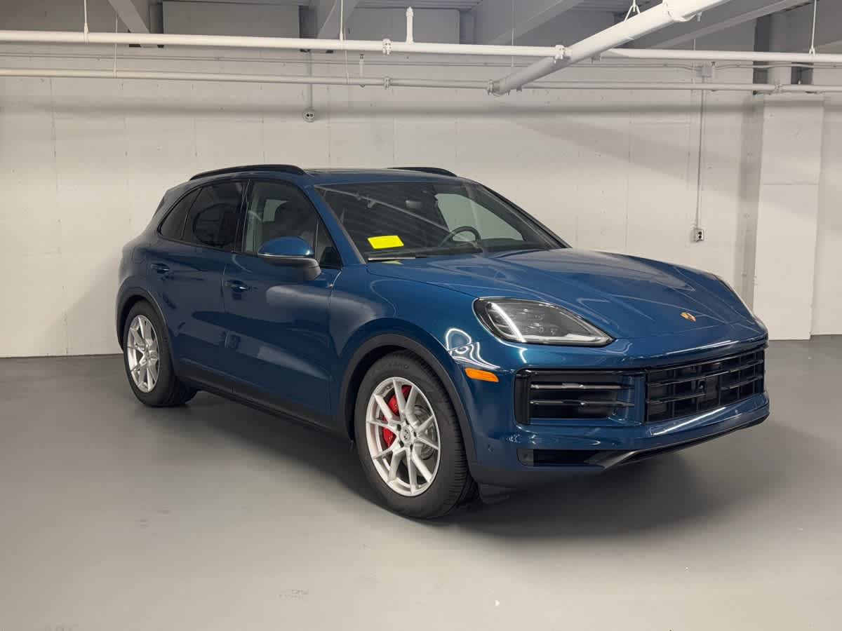 new 2025 Porsche Cayenne car