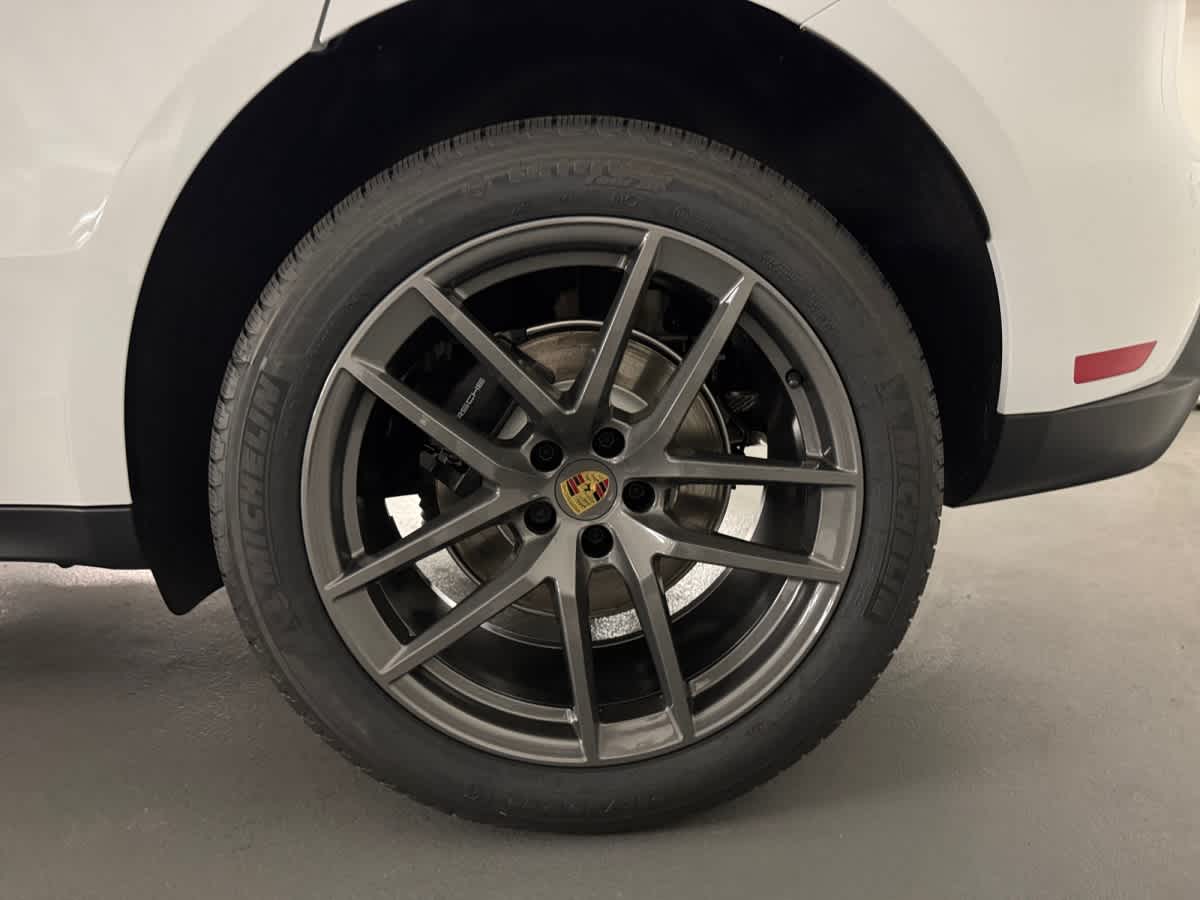 new 2026 Porsche Macan car