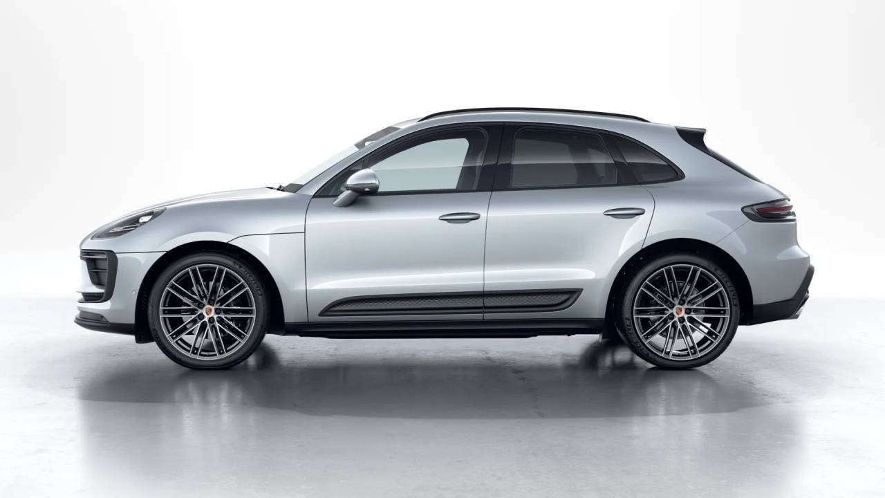 2026 Porsche Macan T photo 2