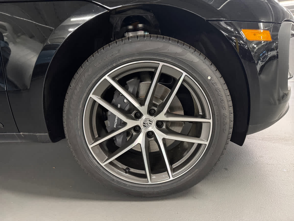 new 2026 Porsche Macan car
