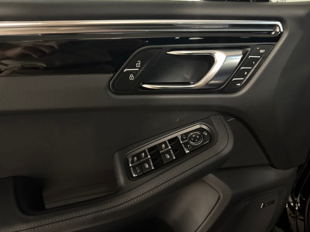 new 2026 Porsche Macan car