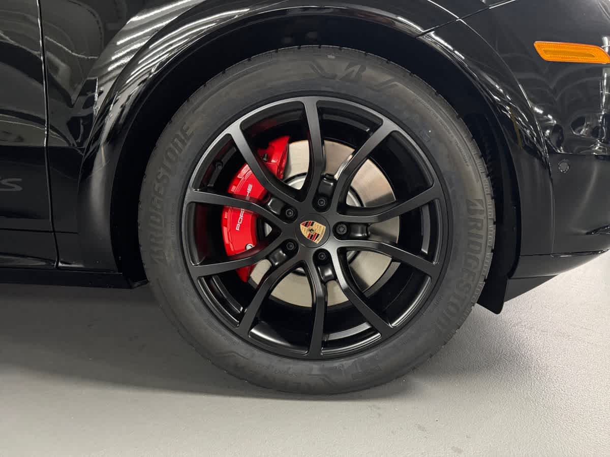 new 2026 Porsche Cayenne car