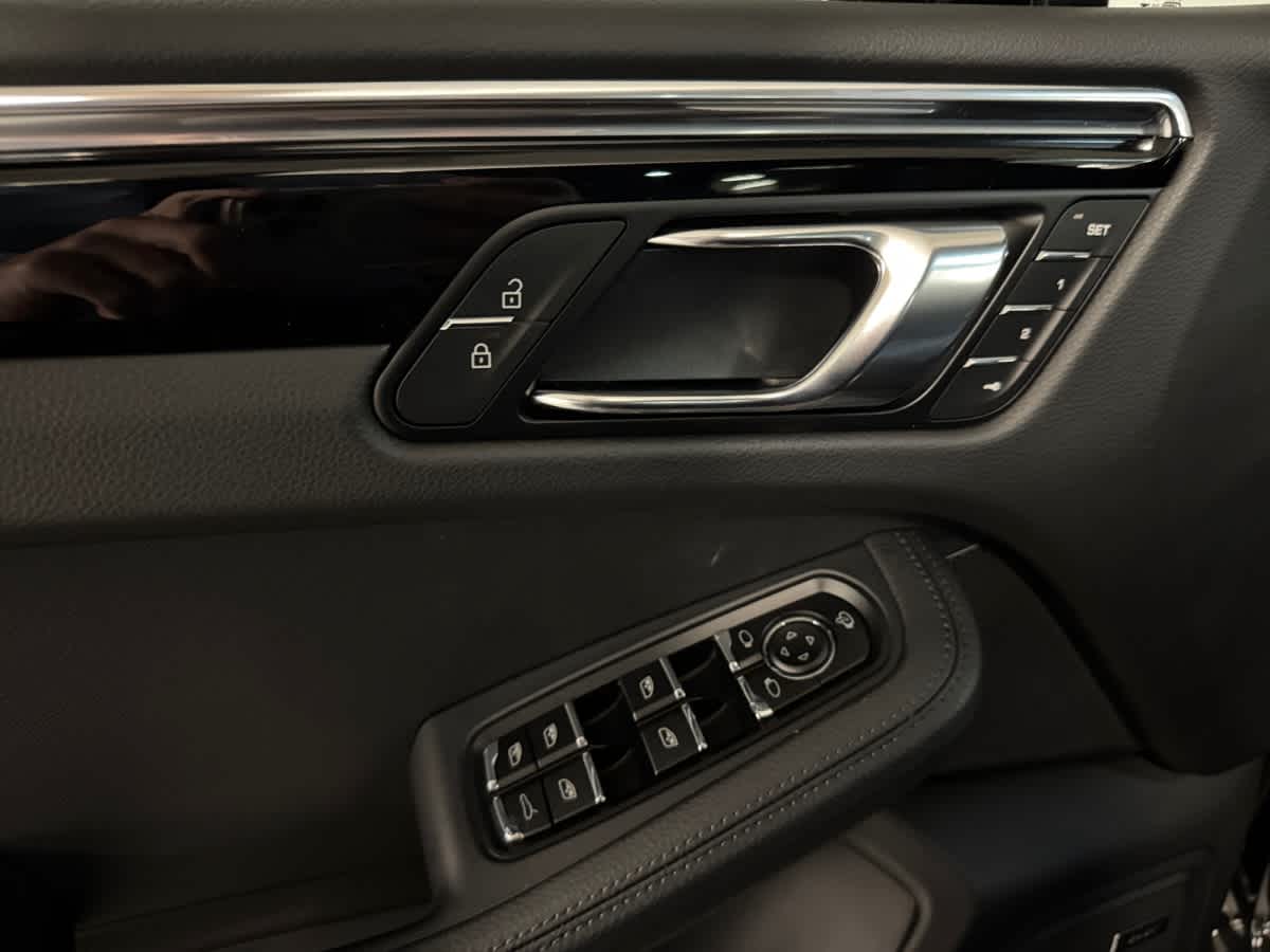 new 2026 Porsche Macan car