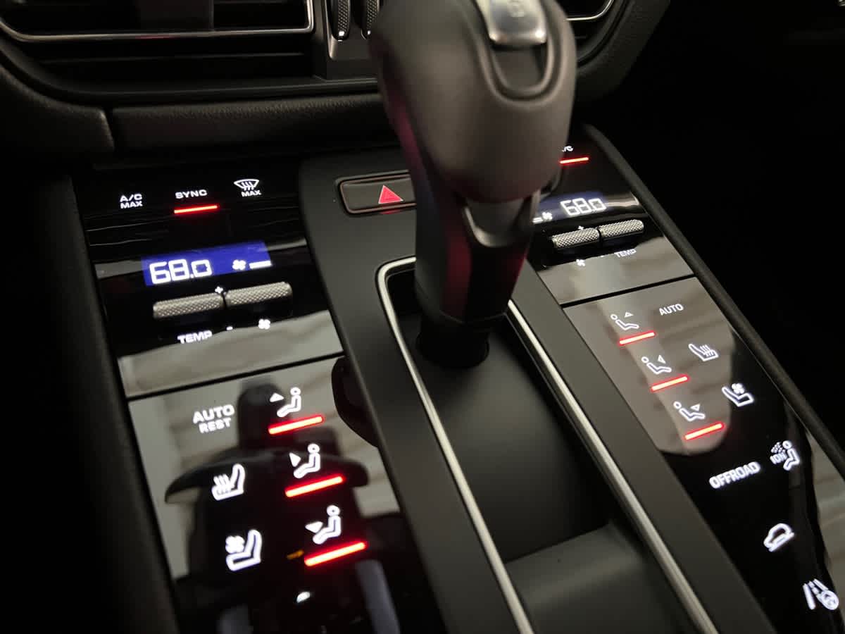 new 2026 Porsche Macan car