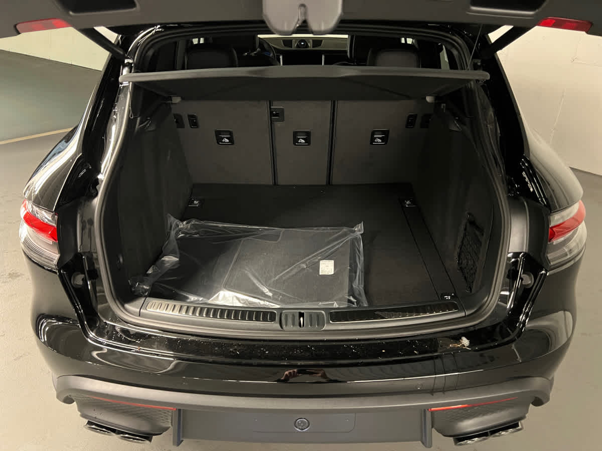 new 2026 Porsche Macan car