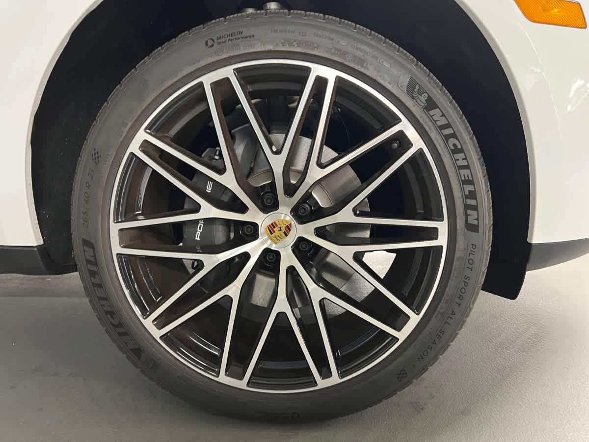 new 2026 Porsche Macan car