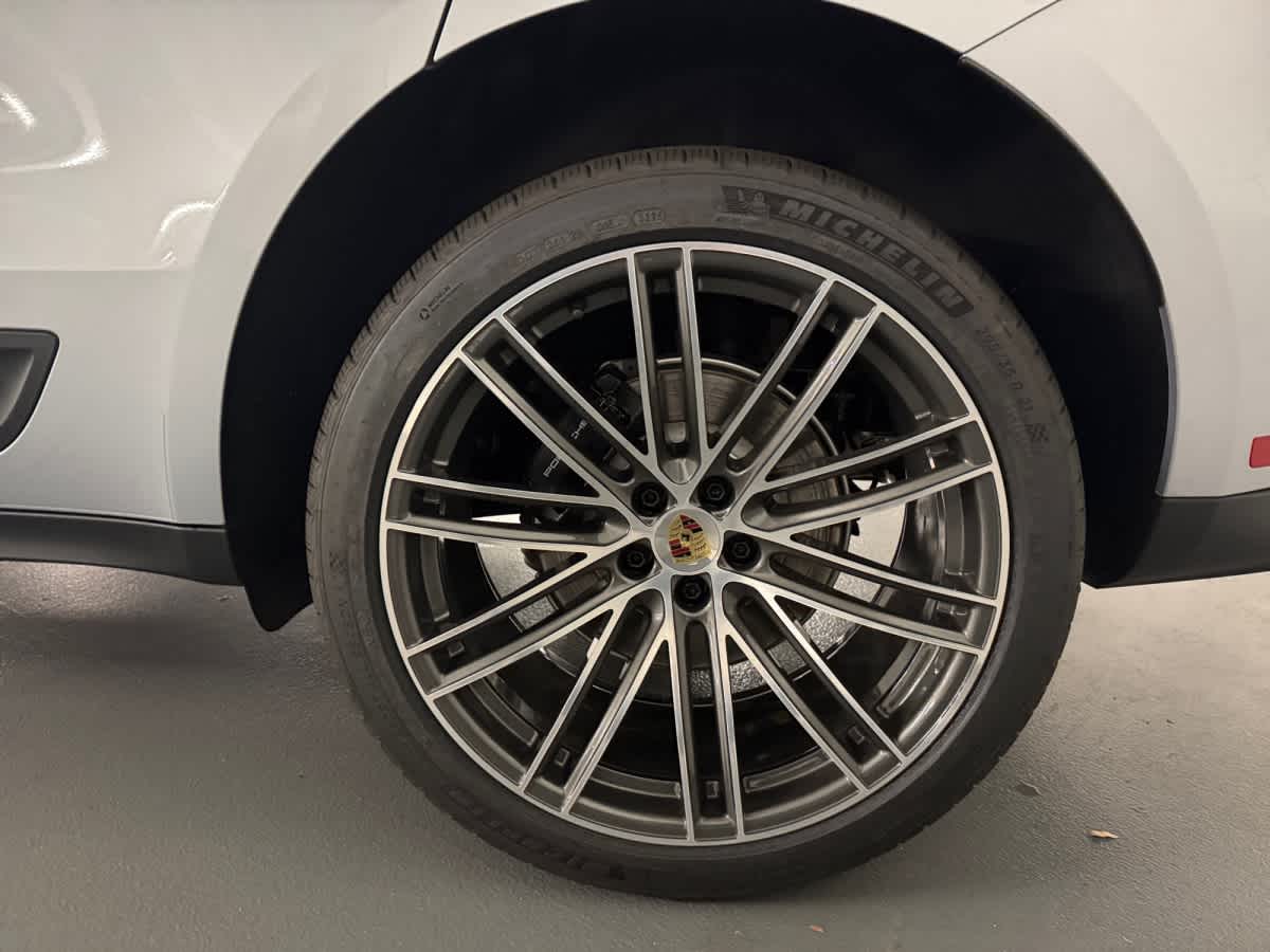 new 2026 Porsche Macan car