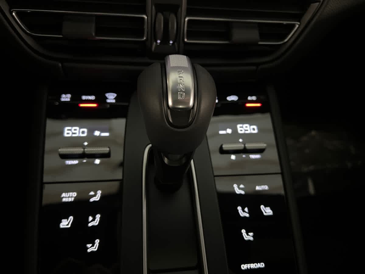 new 2026 Porsche Macan car