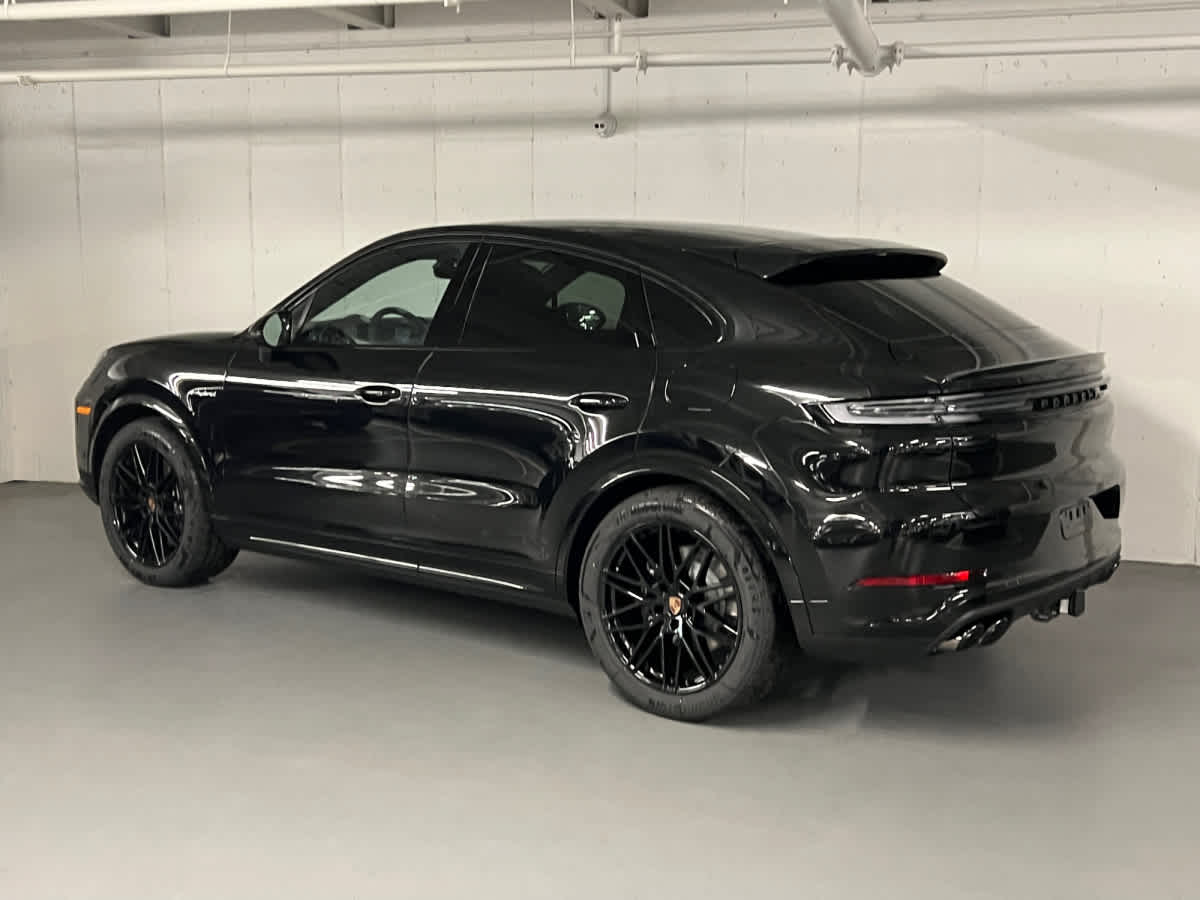 2026 Porsche Cayenne E-Hybrid Coupe photo 2